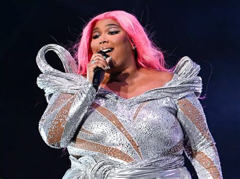 Lizzo: Timeline of Controversies, Including Sexual。